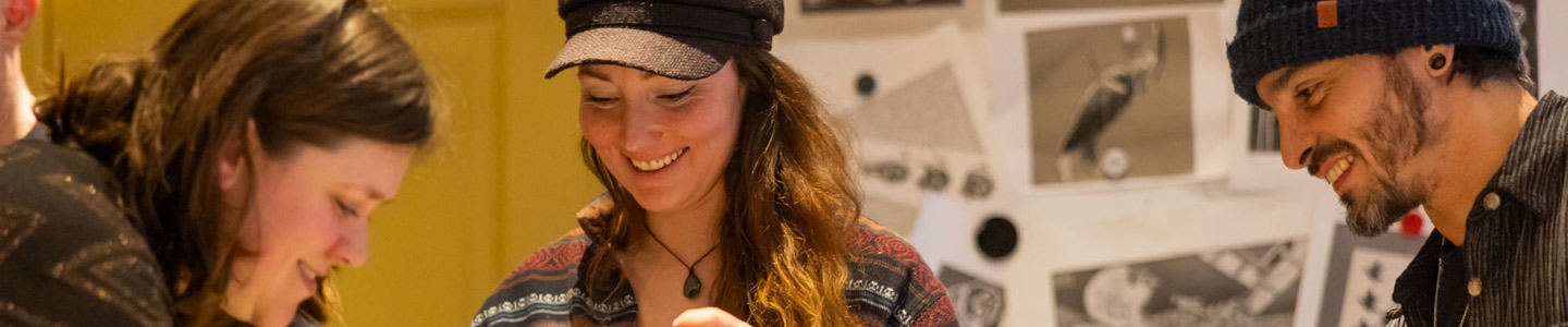 Maak een linosnede en druk die af op je eigen canvas tas!