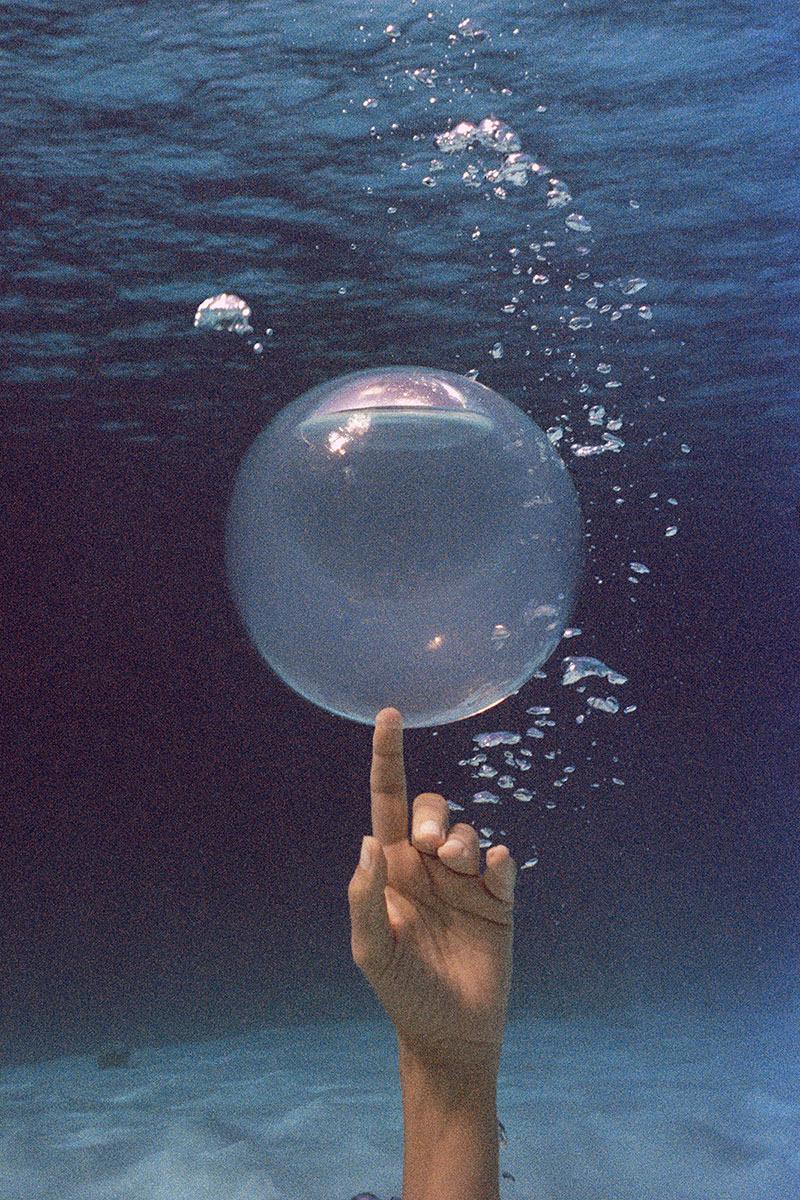 Maura Biava, Air, C-print, 2023. Courtesy Galerie Caroline O'Breen