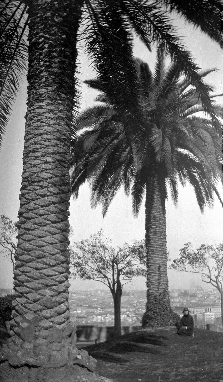 Foto van Jetta in het park op de Gianicolo, 24 maart 1924