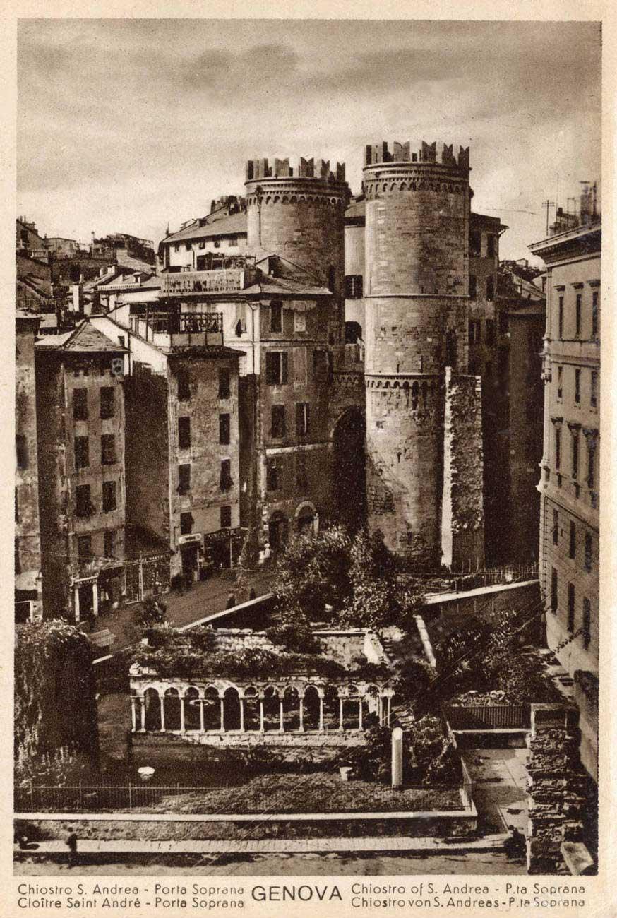 Ansichtkaart van de Piazza Dante in Genua rond 1930