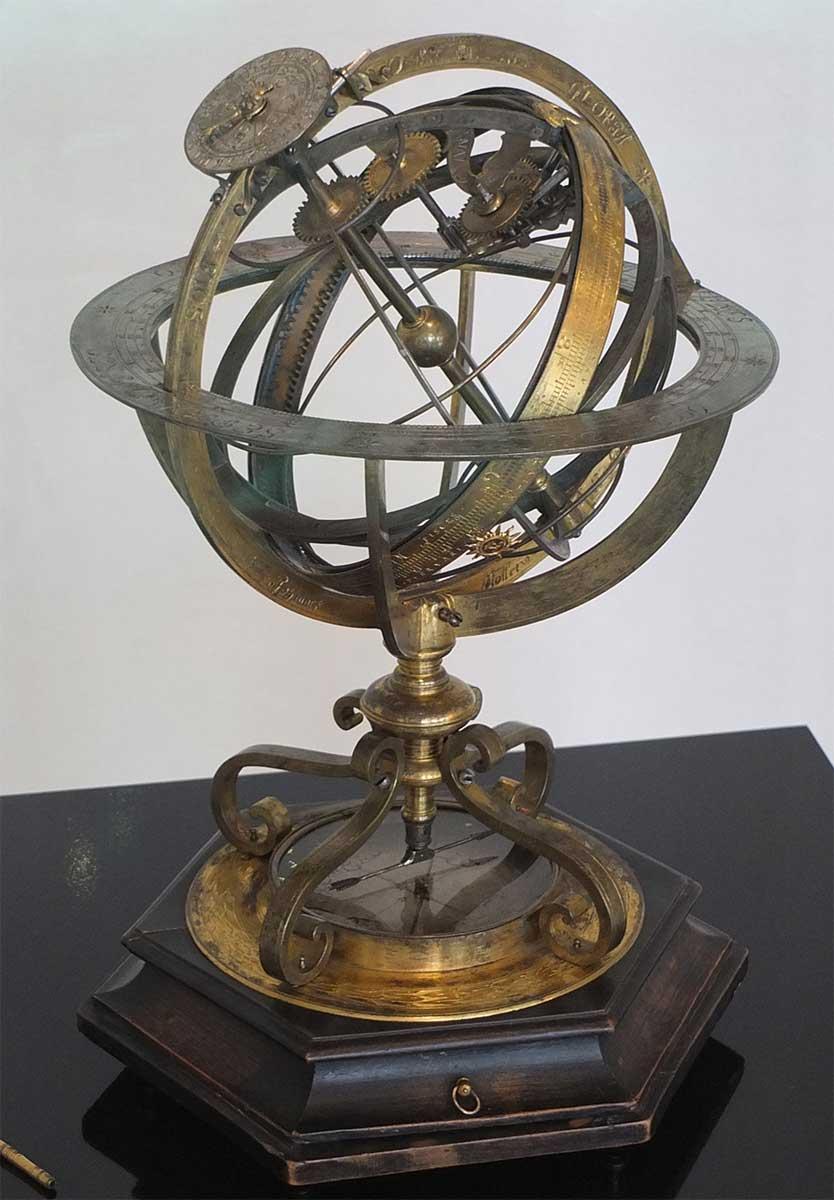 Johannes Möller, Armillairsfeer, Gotha, 1687. Mathematisch-Physikalischer Salon in bruikleen van Herzogin Anna Amalia Bibliothek, Klassik Stiftung Weimar. © Ad Meskens / Wikimedia Commons