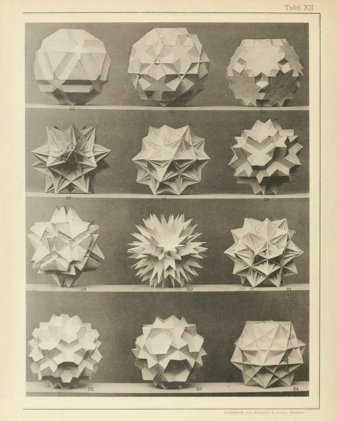Page from Vielecke und Vielflache: Theorie und Geschichte by Max Brückner, 1900