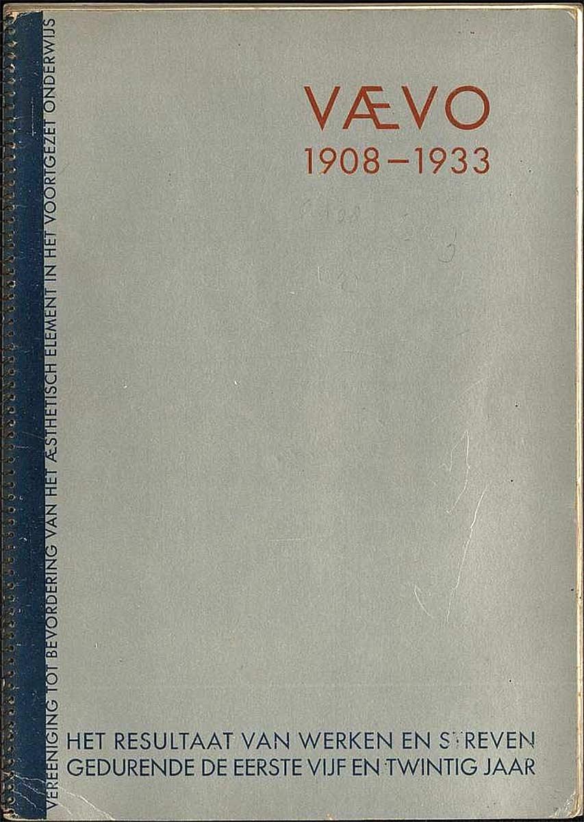 First anniversary edition by the VAEVO, published for their 25 year existence