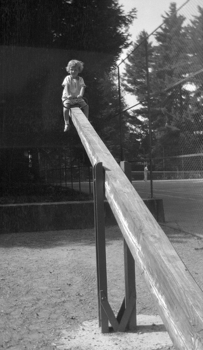 George Arnold Escher on the seesaw, 6 September 1929